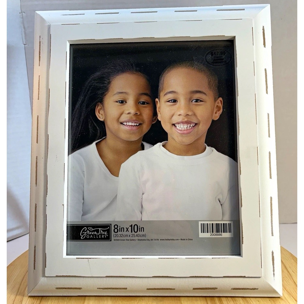 Green Tree Gallery 8x10 Photo Frame White MDF Freestanding/Wall Mount Portrait